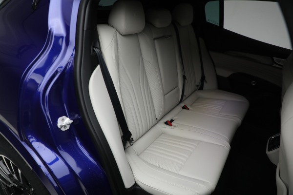New 2023 Maserati Grecale Modena for sale $86,697 at Maserati of Greenwich in Greenwich CT 06830 21