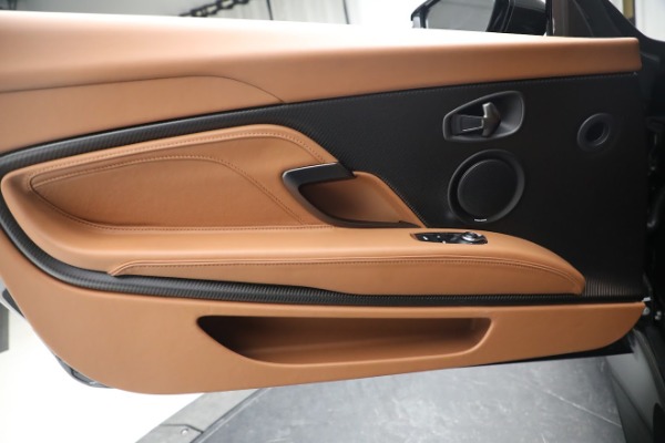 New 2023 Aston Martin DBS Superleggera for sale $417,716 at Maserati of Greenwich in Greenwich CT 06830 21