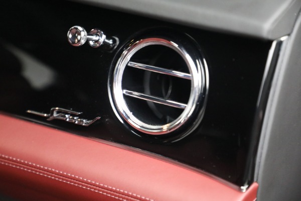Used 2022 Bentley Bentayga Speed for sale $259,900 at Maserati of Greenwich in Greenwich CT 06830 28