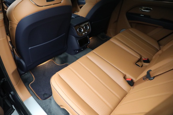 New 2023 Bentley Bentayga V8 for sale $233,825 at Maserati of Greenwich in Greenwich CT 06830 23