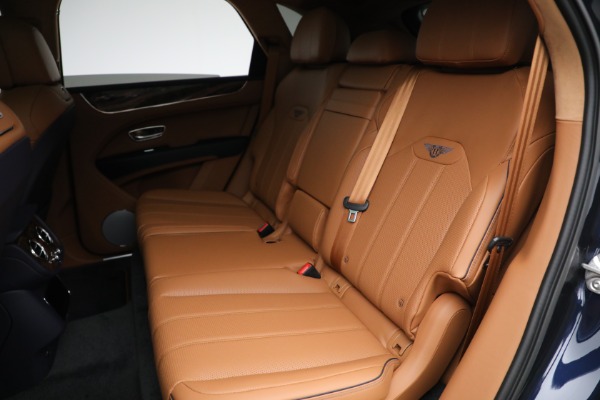 New 2023 Bentley Bentayga V8 for sale $233,825 at Maserati of Greenwich in Greenwich CT 06830 25