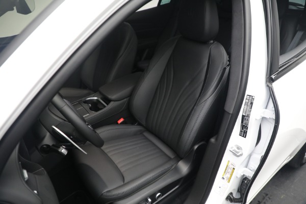 New 2023 Maserati Grecale GT for sale $71,497 at Maserati of Greenwich in Greenwich CT 06830 14