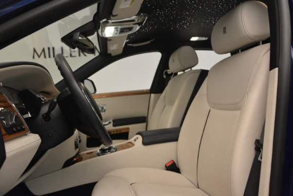 Used 2016 ROLLS-ROYCE GHOST SERIES II for sale Sold at Maserati of Greenwich in Greenwich CT 06830 21