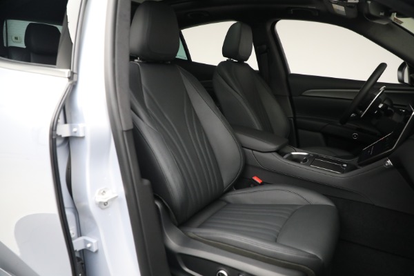 New 2023 Maserati Grecale GT for sale $70,197 at Maserati of Greenwich in Greenwich CT 06830 19