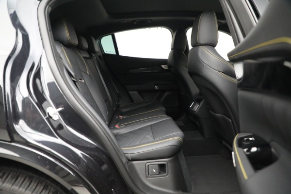 New 2023 Maserati Grecale Modena for sale $86,457 at Maserati of Greenwich in Greenwich CT 06830 18