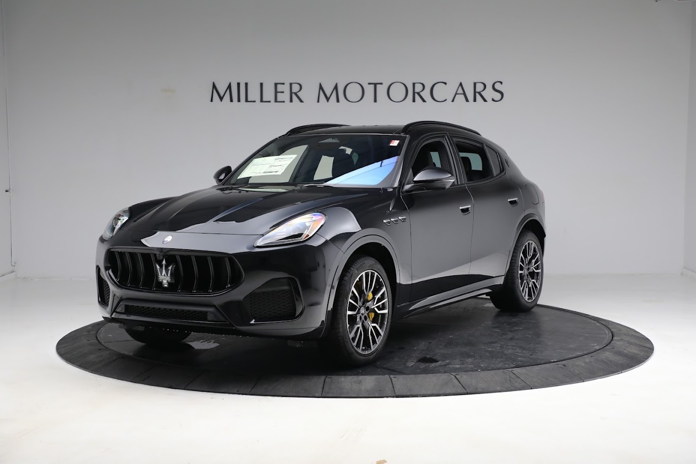New 2023 Maserati Grecale Modena for sale $86,457 at Maserati of Greenwich in Greenwich CT 06830 1