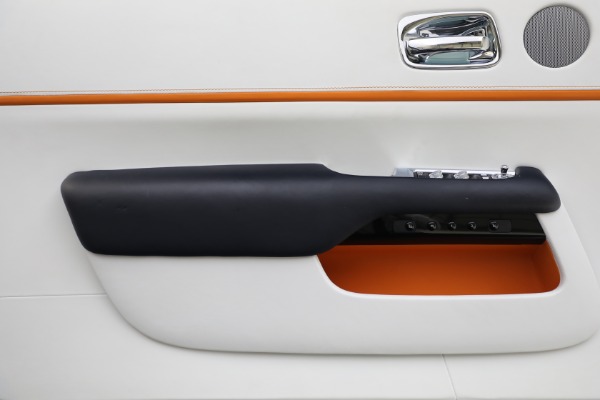 Used 2019 Rolls-Royce Dawn for sale $329,900 at Maserati of Greenwich in Greenwich CT 06830 28