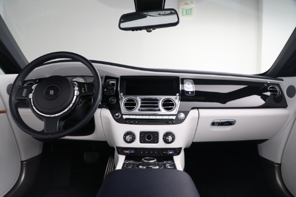 Used 2019 Rolls-Royce Dawn for sale $329,900 at Maserati of Greenwich in Greenwich CT 06830 4