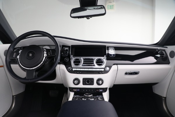 Used 2019 Rolls-Royce Dawn for sale Sold at Maserati of Greenwich in Greenwich CT 06830 4