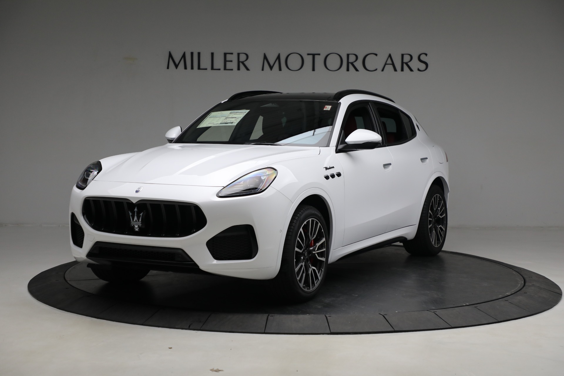 New 2023 Maserati Grecale Modena for sale $77,497 at Maserati of Greenwich in Greenwich CT 06830 1