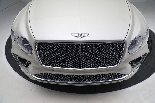 Used 2022 Bentley Bentayga V8 for sale Sold at Maserati of Greenwich in Greenwich CT 06830 15