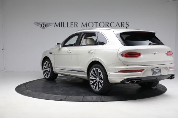 Used 2022 Bentley Bentayga V8 for sale $205,900 at Maserati of Greenwich in Greenwich CT 06830 4