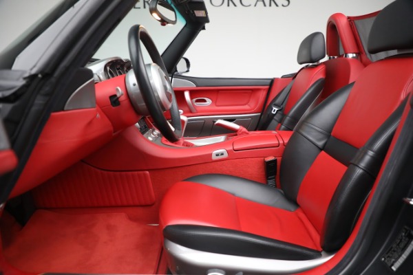 Used 2002 BMW Z8 for sale $229,900 at Maserati of Greenwich in Greenwich CT 06830 27