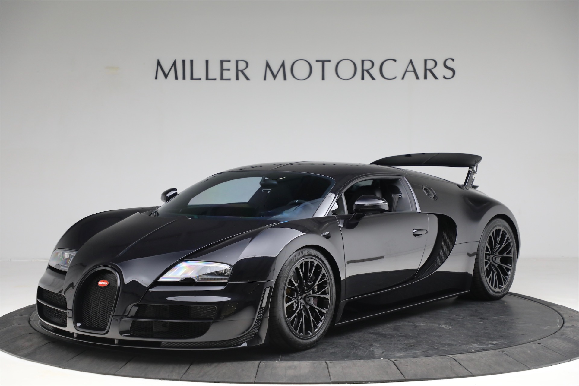 Used 2012 Bugatti Veyron 16.4 Super Sport for sale Sold at Maserati of Greenwich in Greenwich CT 06830 1