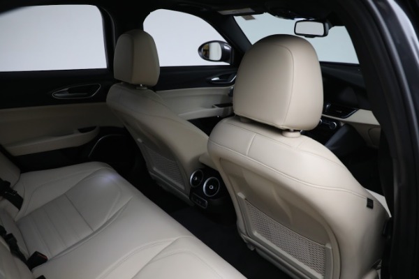 New 2023 Alfa Romeo Giulia Ti Lusso for sale $50,370 at Maserati of Greenwich in Greenwich CT 06830 18