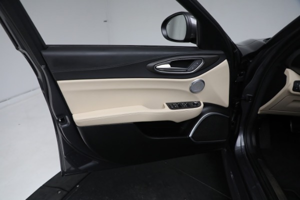 New 2023 Alfa Romeo Giulia Ti Lusso for sale $50,370 at Maserati of Greenwich in Greenwich CT 06830 22