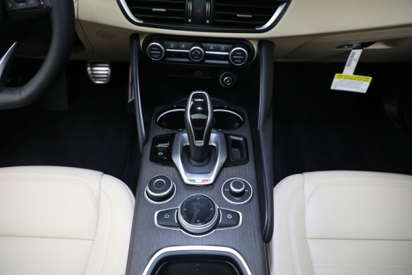 New 2023 Alfa Romeo Giulia Ti Lusso for sale $50,370 at Maserati of Greenwich in Greenwich CT 06830 26