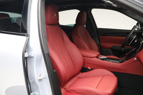 New 2023 Maserati Grecale Modena for sale $90,197 at Maserati of Greenwich in Greenwich CT 06830 19