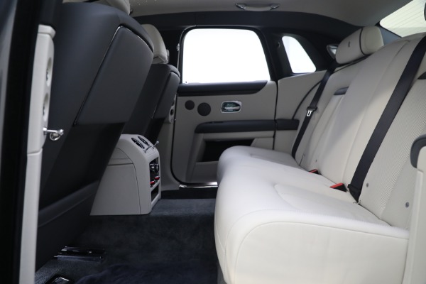 Used 2022 Rolls-Royce Ghost for sale $365,900 at Maserati of Greenwich in Greenwich CT 06830 18