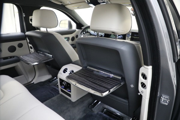 Used 2022 Rolls-Royce Ghost for sale $365,900 at Maserati of Greenwich in Greenwich CT 06830 24