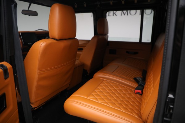Used 1993 Land Rover Defender 110 for sale $195,900 at Maserati of Greenwich in Greenwich CT 06830 25