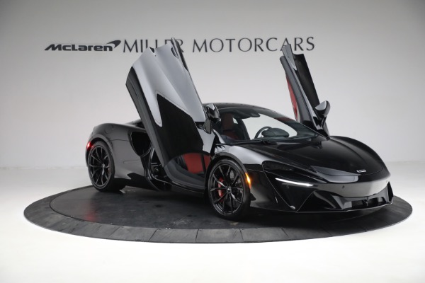 New 2023 McLaren Artura TechLux for sale $274,210 at Maserati of Greenwich in Greenwich CT 06830 16