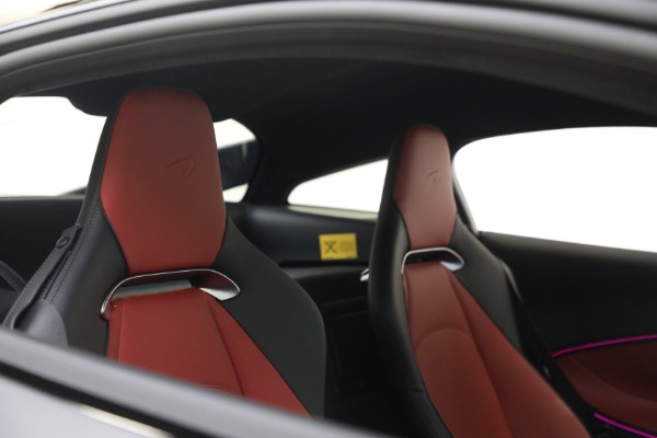 New 2023 McLaren Artura TechLux for sale $274,210 at Maserati of Greenwich in Greenwich CT 06830 24
