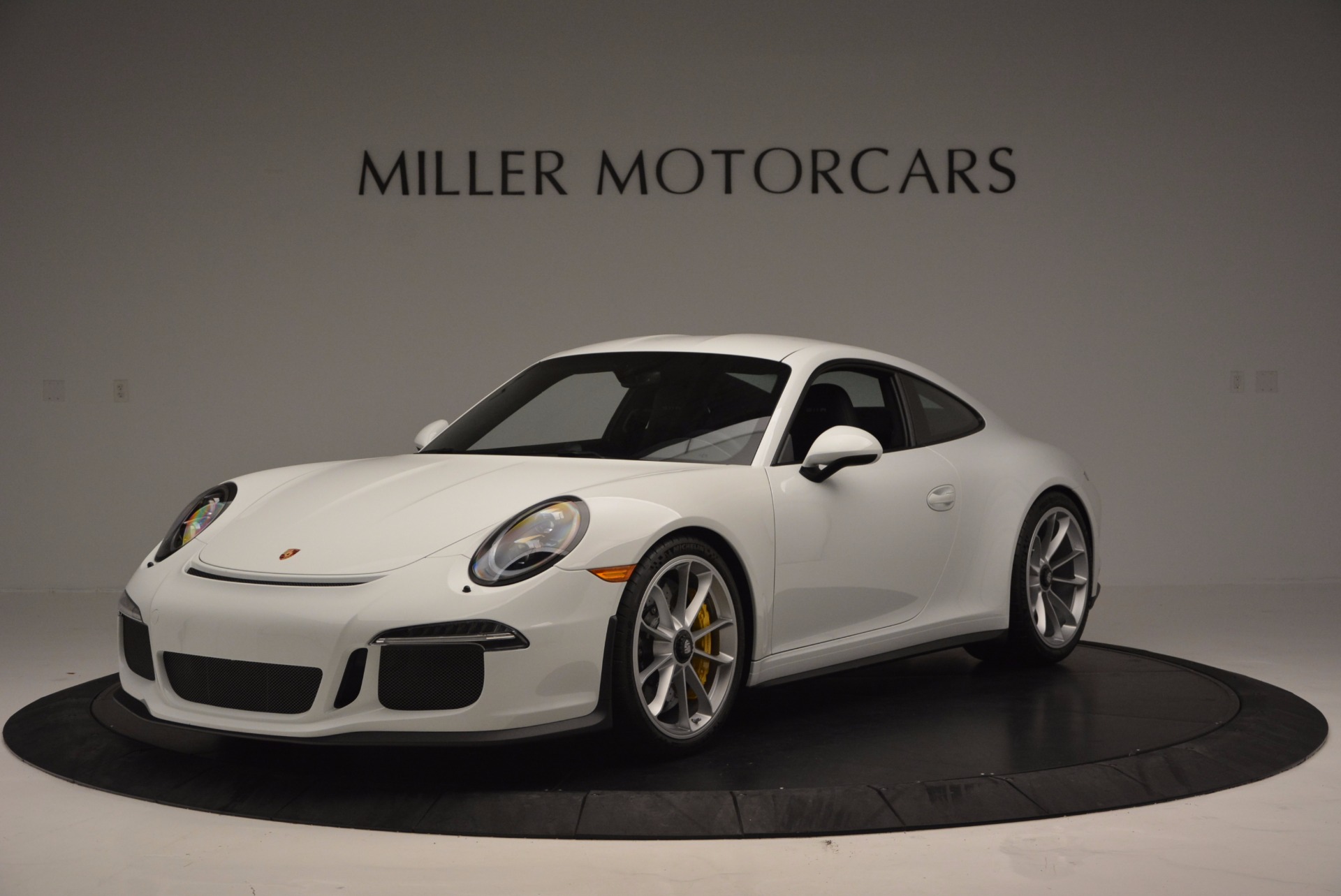 Used 2016 Porsche 911 R for sale Sold at Maserati of Greenwich in Greenwich CT 06830 1