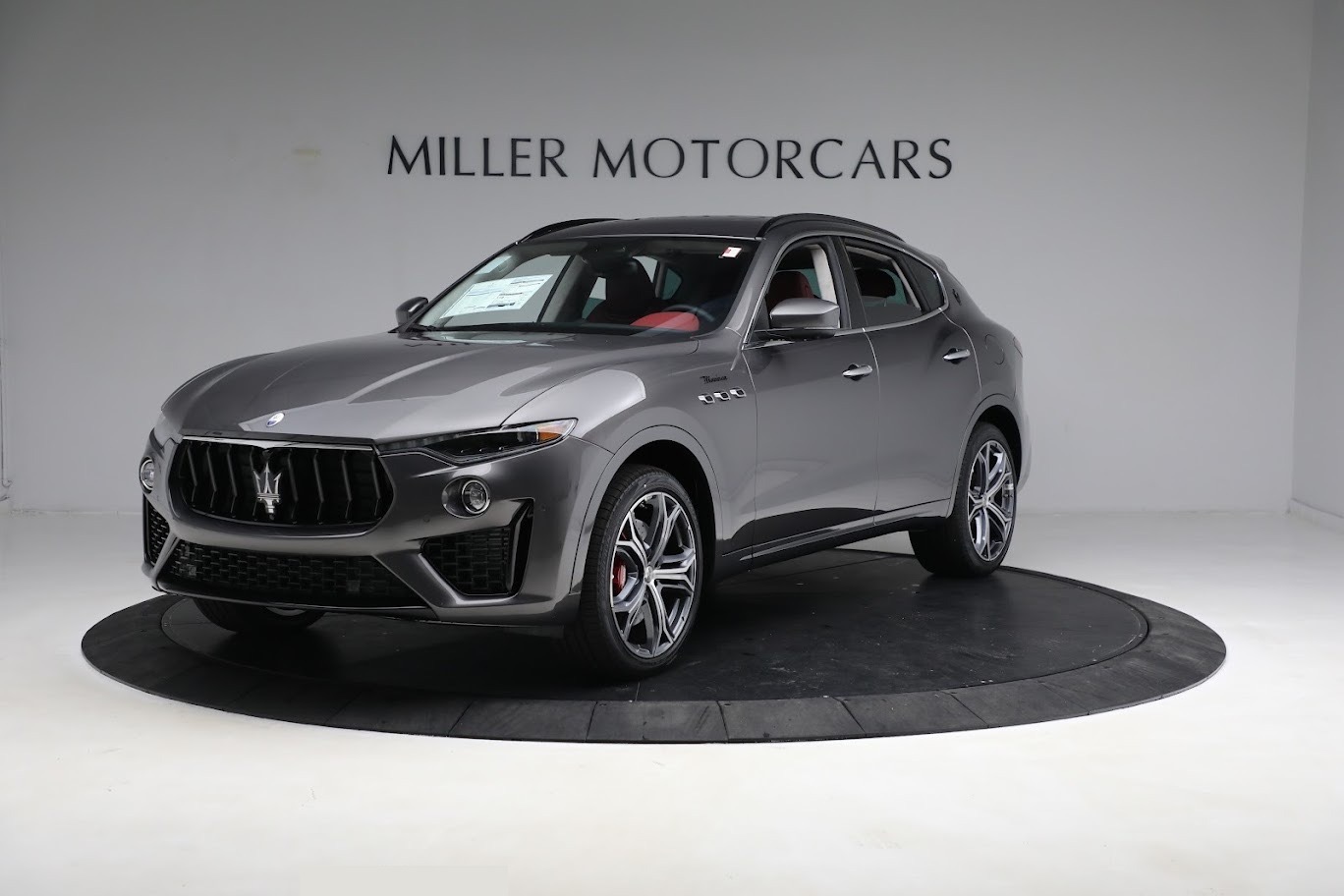 New 2023 Maserati Levante Modena for sale $117,975 at Maserati of Greenwich in Greenwich CT 06830 1