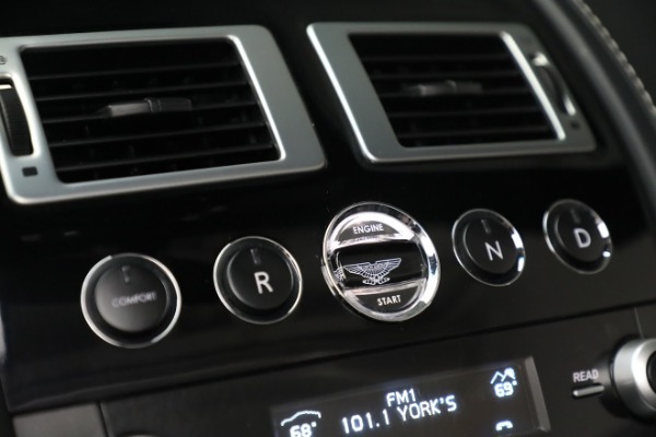 Used 2009 Aston Martin V8 Vantage Roadster for sale $59,900 at Maserati of Greenwich in Greenwich CT 06830 23