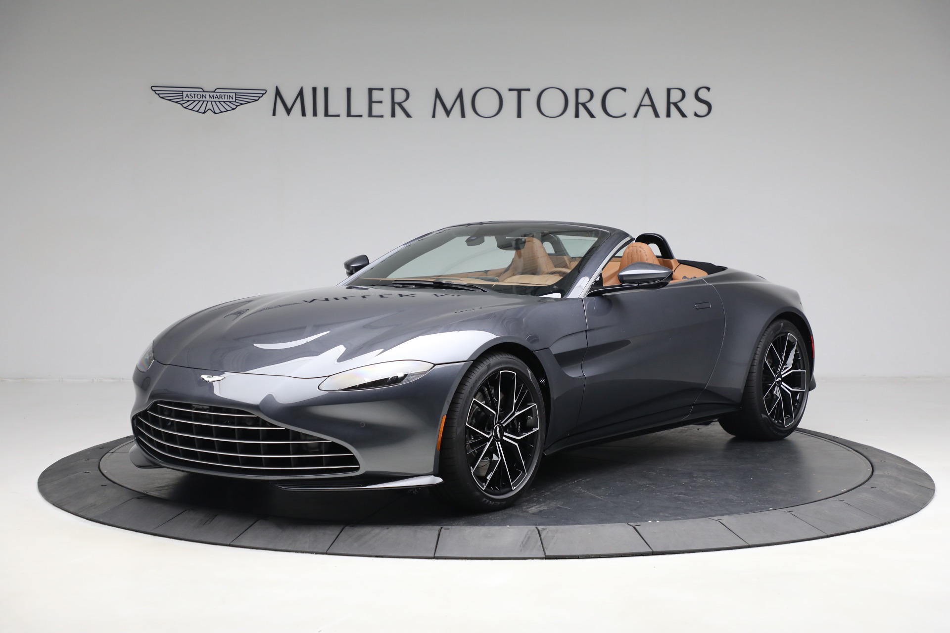 New 2023 Aston Martin Vantage V8 for sale $201,486 at Maserati of Greenwich in Greenwich CT 06830 1