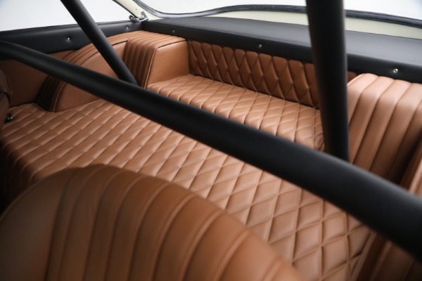 Used 1964 Ferrari 250 GT Lusso for sale $1,899,000 at Maserati of Greenwich in Greenwich CT 06830 19