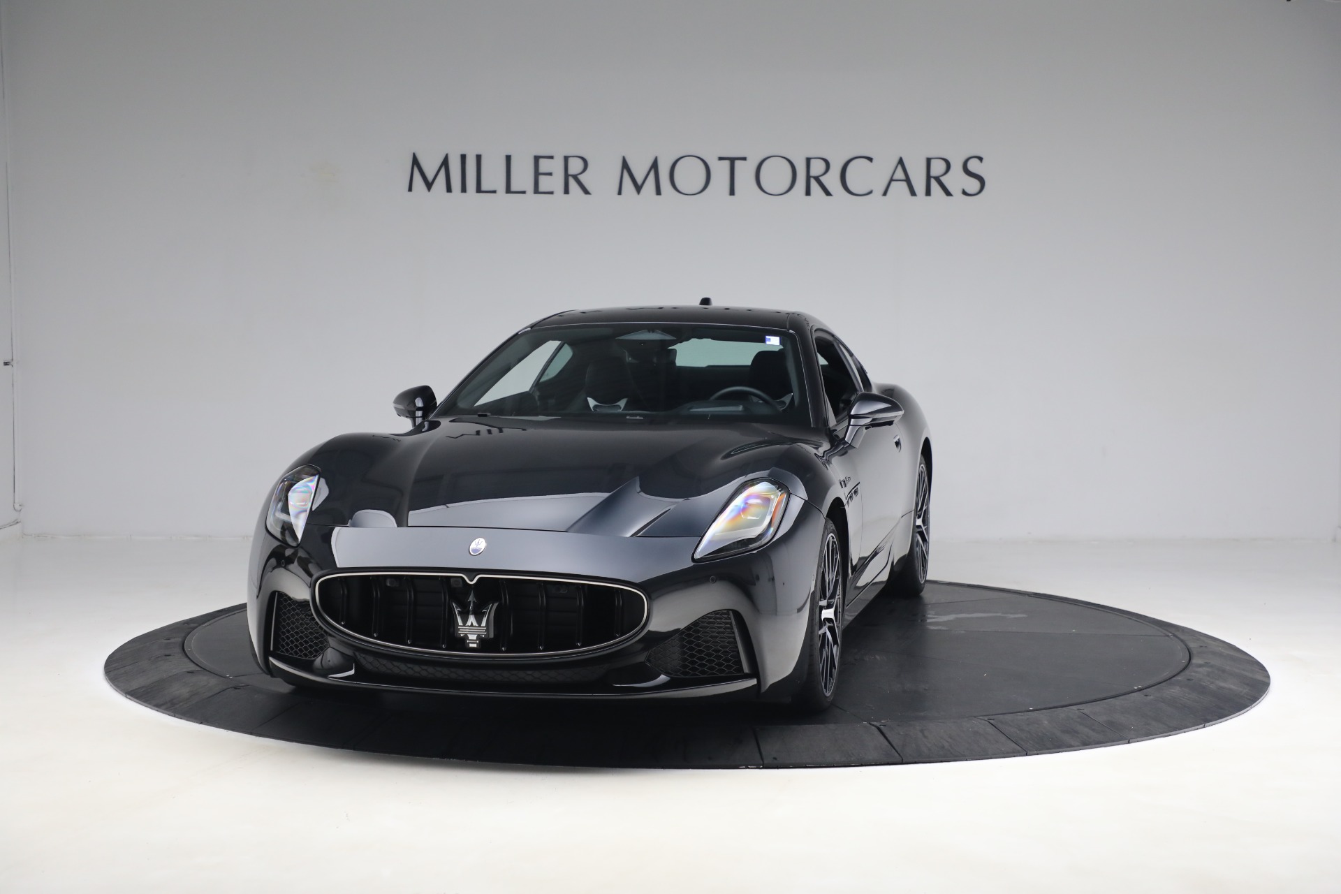 New 2024 Maserati GranTurismo Modena for sale $197,865 at Maserati of Greenwich in Greenwich CT 06830 1