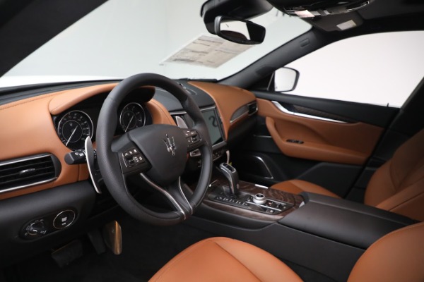 New 2023 Maserati Levante Modena for sale $110,585 at Maserati of Greenwich in Greenwich CT 06830 17