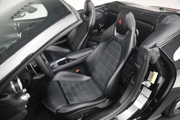 Used 2019 Ferrari Portofino for sale $239,900 at Maserati of Greenwich in Greenwich CT 06830 21