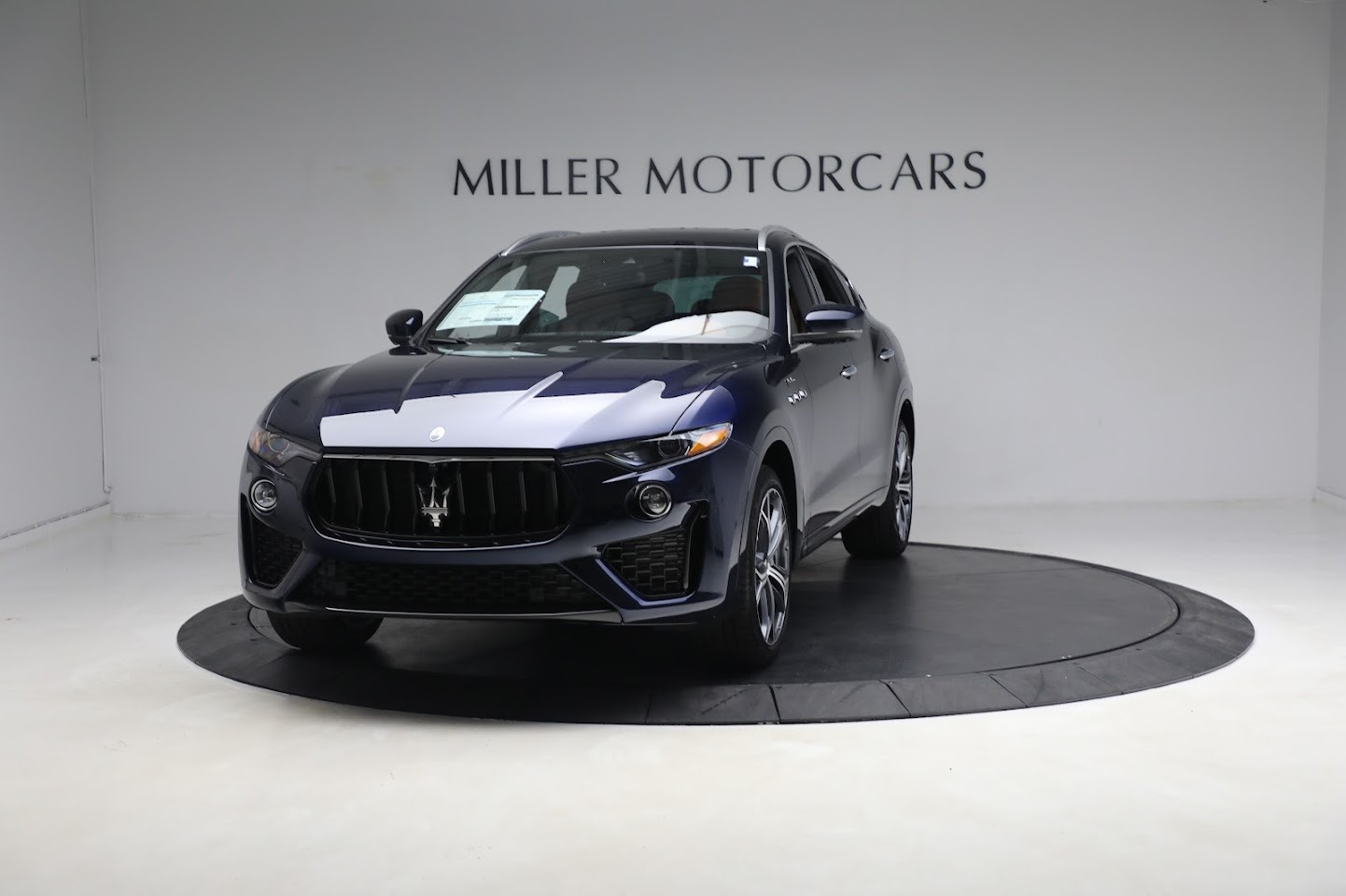 New 2023 Maserati Levante Modena for sale $113,285 at Maserati of Greenwich in Greenwich CT 06830 1