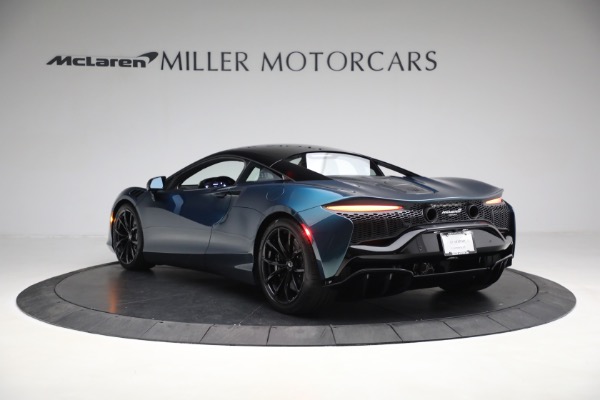 New 2023 McLaren Artura TechLux for sale $263,525 at Maserati of Greenwich in Greenwich CT 06830 5