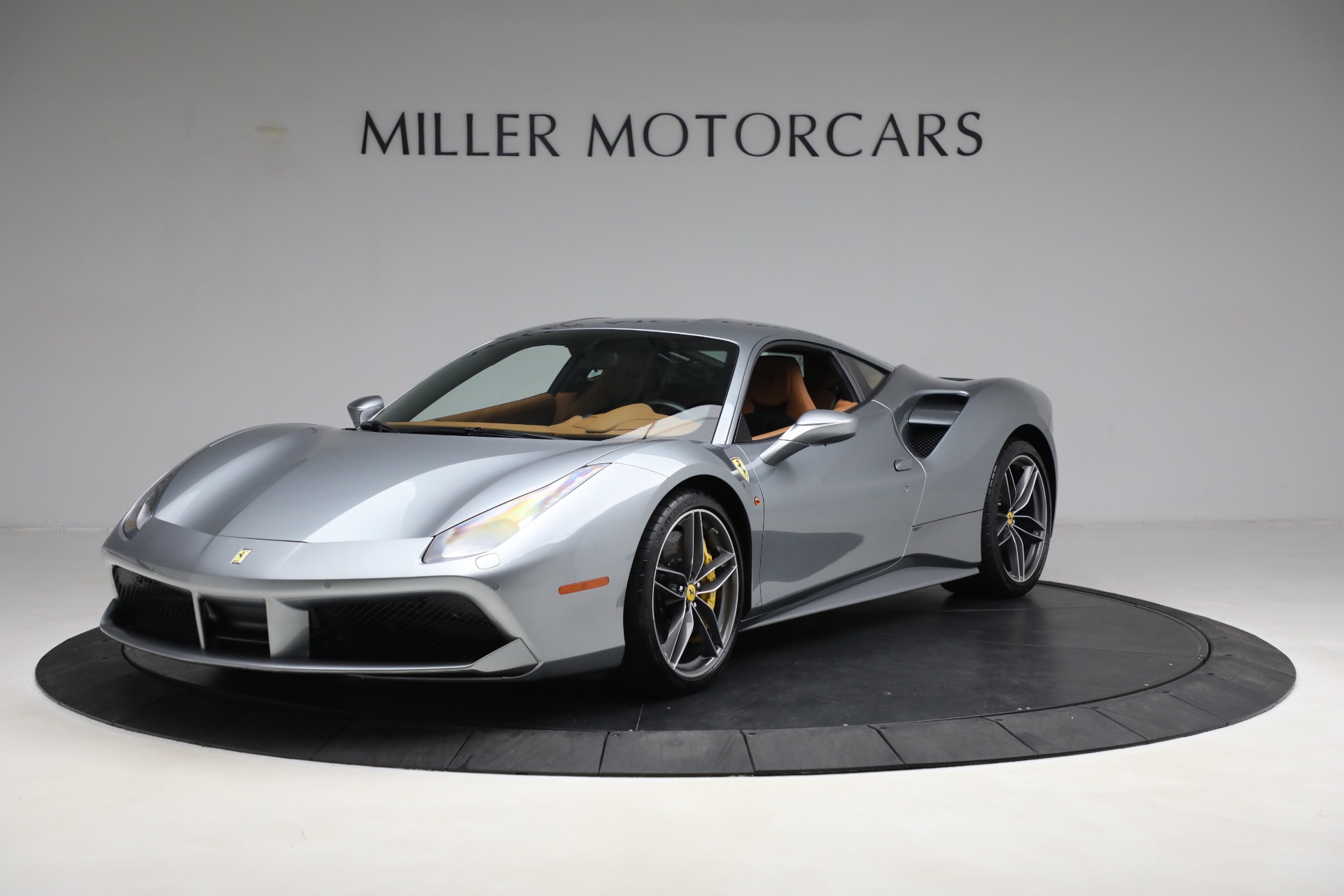 Used 2018 Ferrari 488 GTB for sale $294,900 at Maserati of Greenwich in Greenwich CT 06830 1