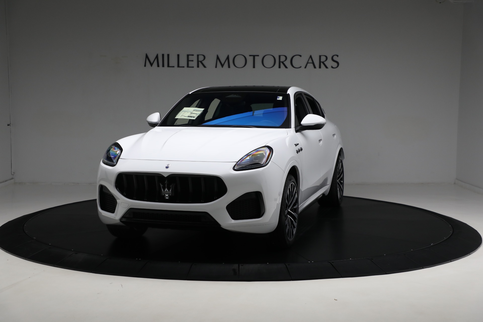 New 2023 Maserati Grecale Modena for sale $82,595 at Maserati of Greenwich in Greenwich CT 06830 1