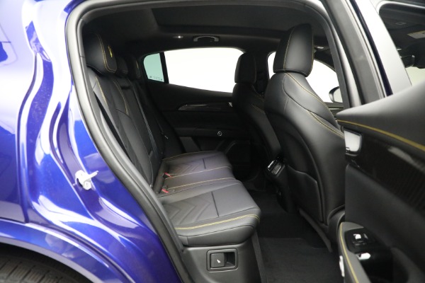 New 2023 Maserati Grecale Modena for sale $91,501 at Maserati of Greenwich in Greenwich CT 06830 21