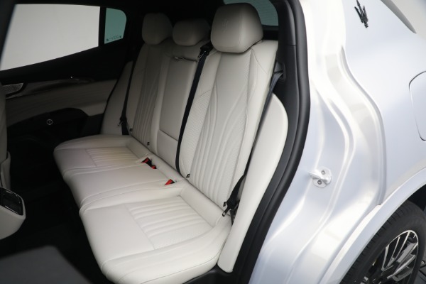 New 2023 Maserati Grecale Modena for sale $88,701 at Maserati of Greenwich in Greenwich CT 06830 20