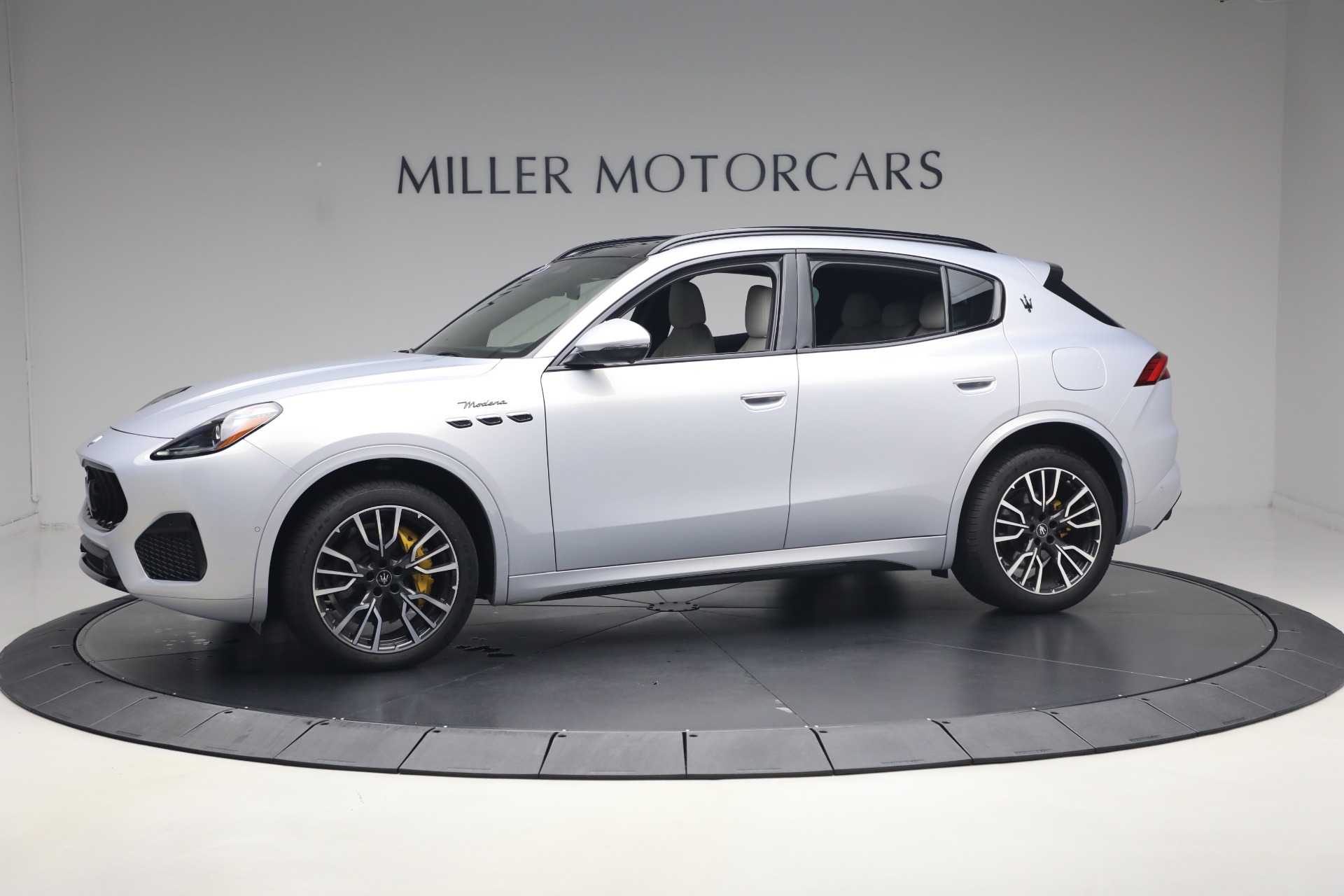 Used 2023 Maserati Grecale Modena for sale $44,900 at Maserati of Greenwich in Greenwich CT 06830 1