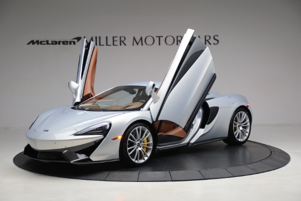 Used 2017 McLaren 570S for sale $166,900 at Maserati of Greenwich in Greenwich CT 06830 14