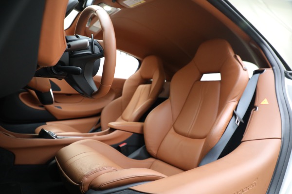 Used 2017 McLaren 570S for sale $166,900 at Maserati of Greenwich in Greenwich CT 06830 18