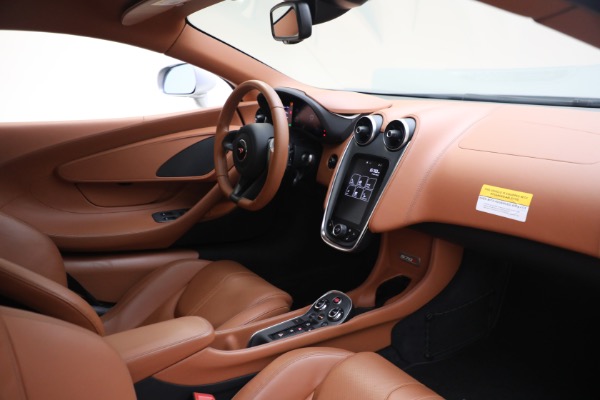 Used 2017 McLaren 570S for sale $166,900 at Maserati of Greenwich in Greenwich CT 06830 27