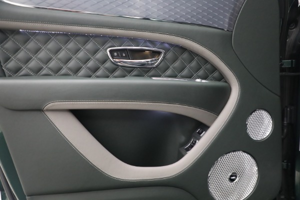 Used 2022 Bentley Bentayga Speed for sale $239,900 at Maserati of Greenwich in Greenwich CT 06830 18