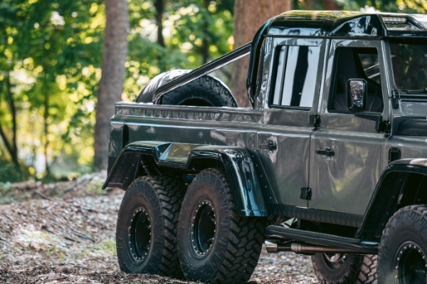 Used 1983 Land Rover Defender 110 Double Cab 6x6 Edition for sale $399,900 at Maserati of Greenwich in Greenwich CT 06830 27