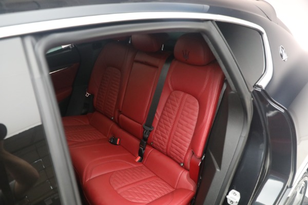 Used 2019 Maserati Levante Trofeo for sale $81,900 at Maserati of Greenwich in Greenwich CT 06830 25