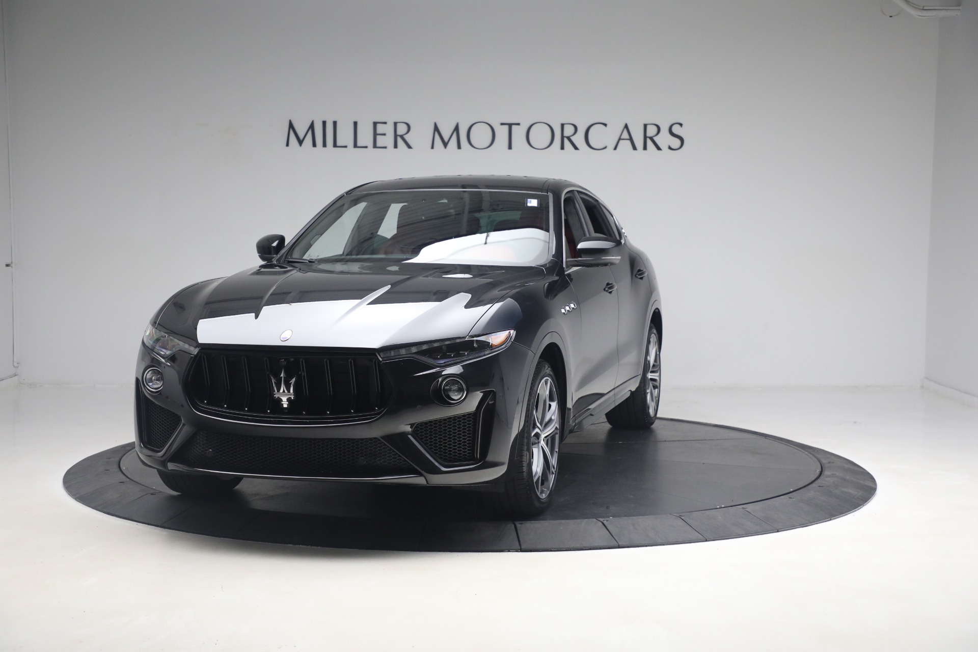 Used 2019 Maserati Levante Trofeo for sale $81,900 at Maserati of Greenwich in Greenwich CT 06830 1