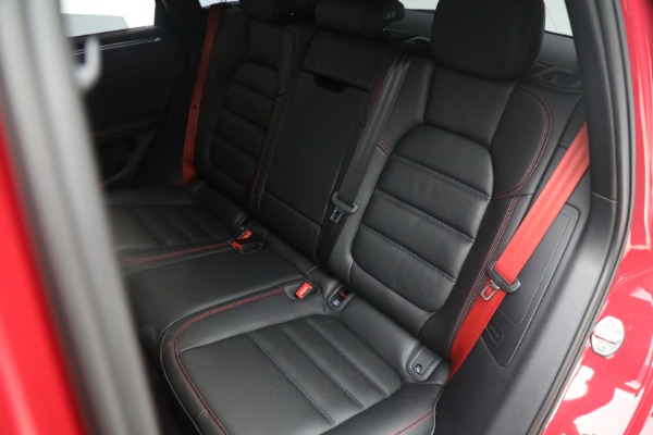 Used 2022 Porsche Macan GTS for sale $82,900 at Maserati of Greenwich in Greenwich CT 06830 16